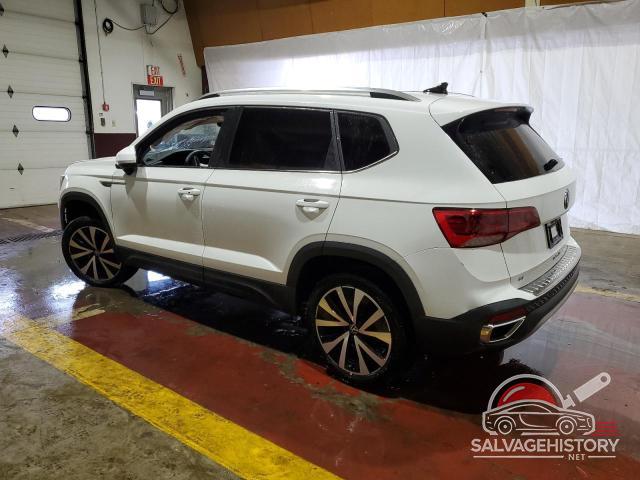 3VVEX7B24PM326790 2023 VOLKSWAGEN TAOS SE photo no. 2