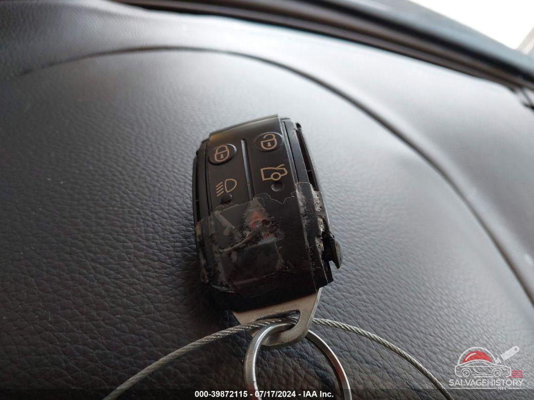 SAJWA0FB0BLR84804 2011 JAGUAR XF photo no. 11