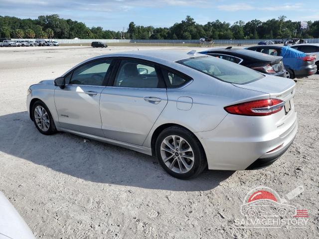 3FA6P0LUXKR241402 2019 FORD FUSION photo no. 2