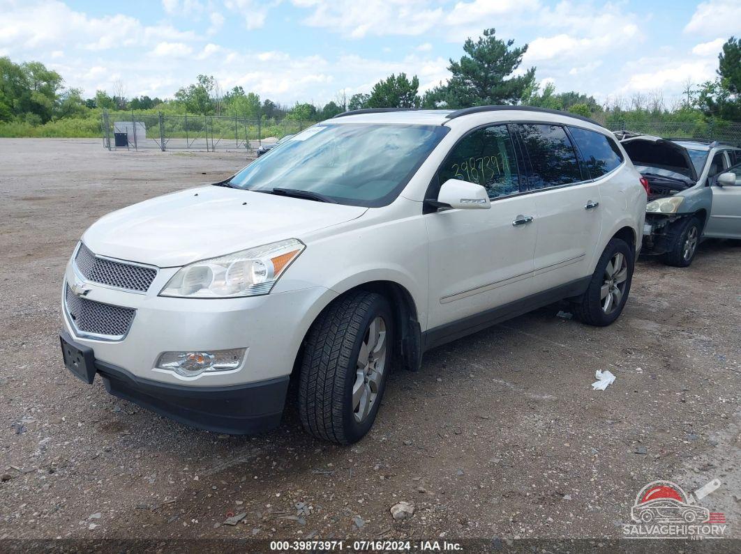 1GNKVLED4BJ195144 2011 CHEVROLET TRAVERSE photo no. 2