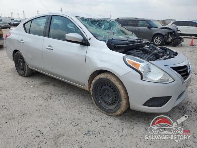 3N1CN7AP6JK410995 2018 NISSAN VERSA photo no. 4