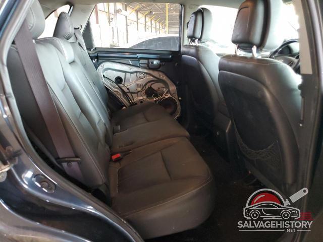 5XYKU3A14BG030279 2011 KIA SORENTO photo no. 10