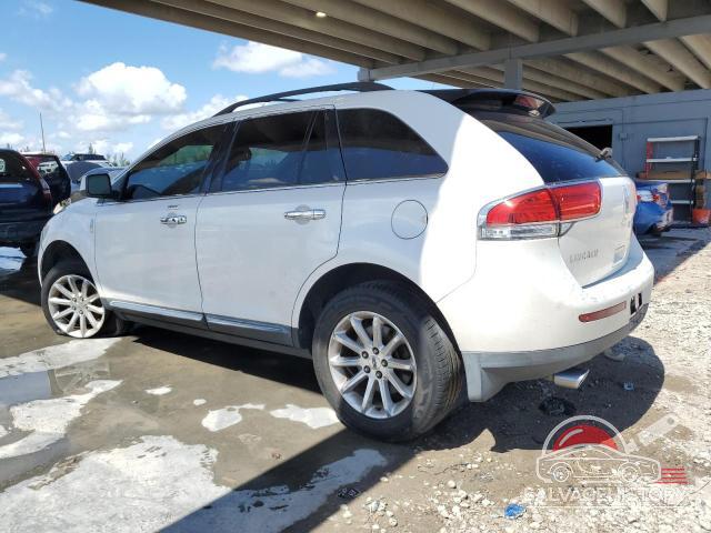 2LMDJ6JK4BBJ04381 2011 LINCOLN MKX photo no. 2