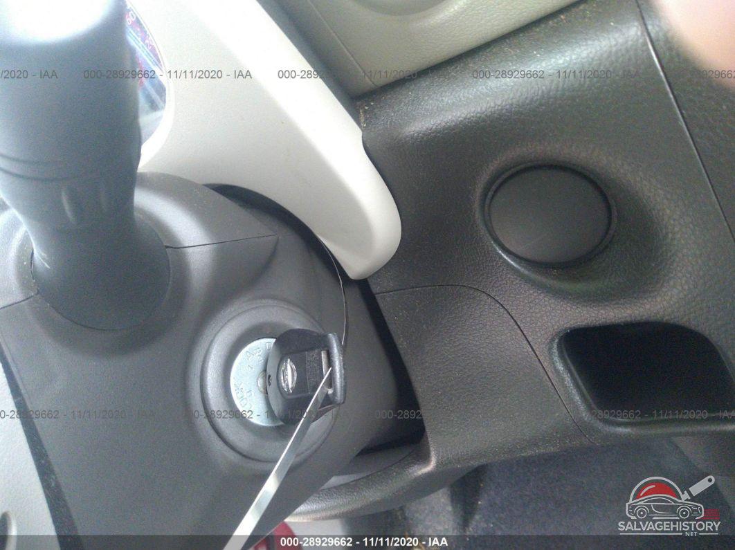JN8AZ2KR8BT211339 2011 NISSAN CUBE photo no. 11