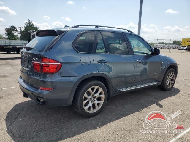 5UXZV4C52BL406627 2011 BMW X5 photo no. 3