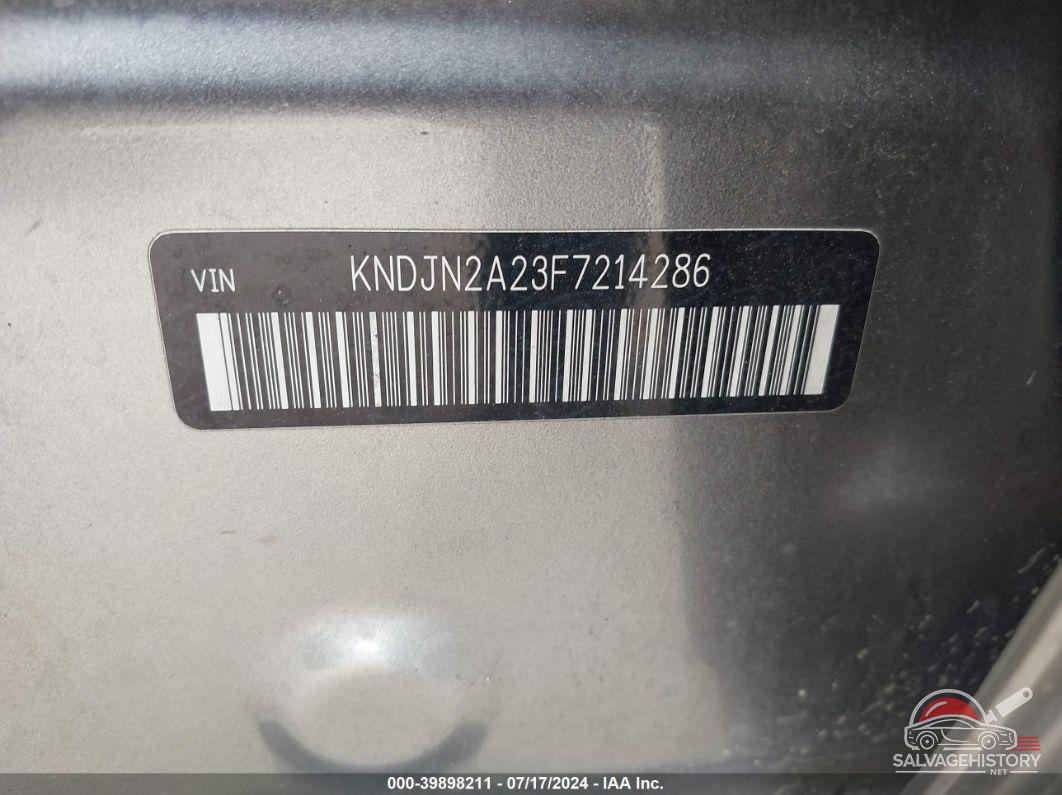 KNDJN2A23F7214286 2015 KIA SOUL photo no. 9