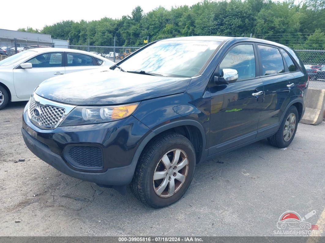5XYKT3A14DG375706 2013 KIA SORENTO photo no. 2