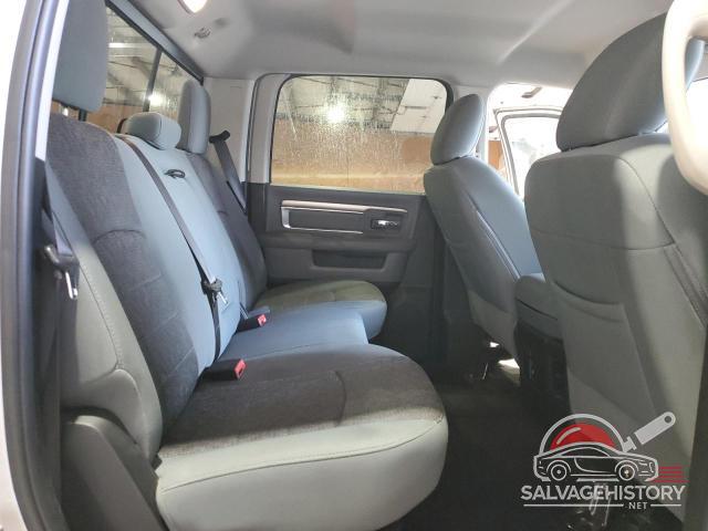 3C6RR7LT3JG130452 2018 RAM 1500 photo no. 10