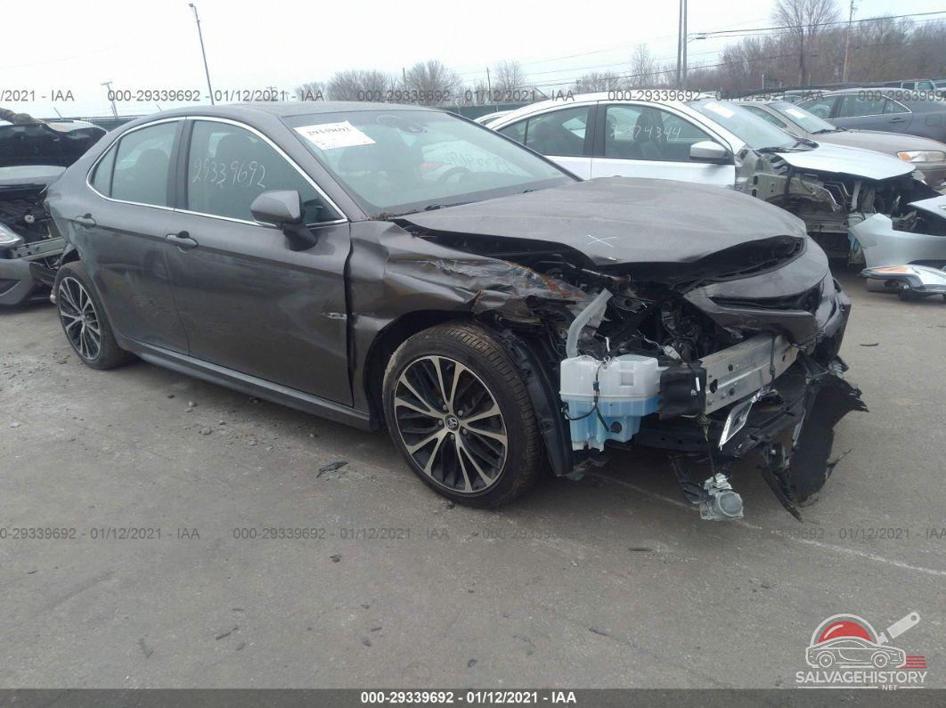 4T1B11HK0JU024077 2018 TOYOTA CAMRY photo no. 4