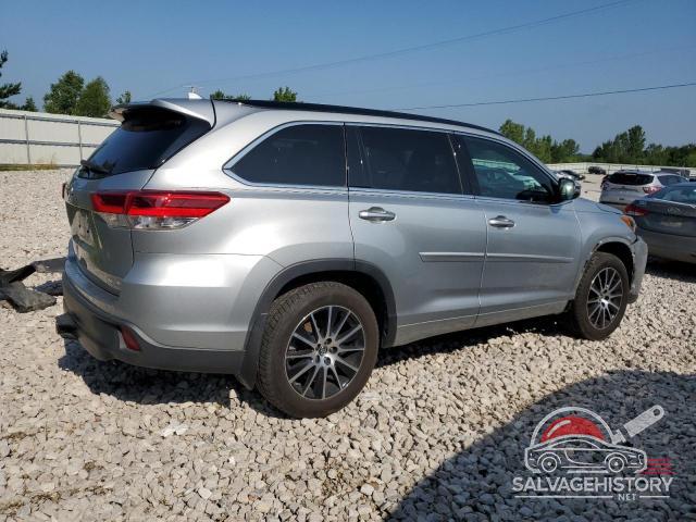 5TDJZRFH4JS492946 2018 TOYOTA HIGHLANDER photo no. 3