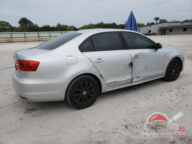 3VWD07AJ6EM378617 2014 VOLKSWAGEN JETTA photo no. 3