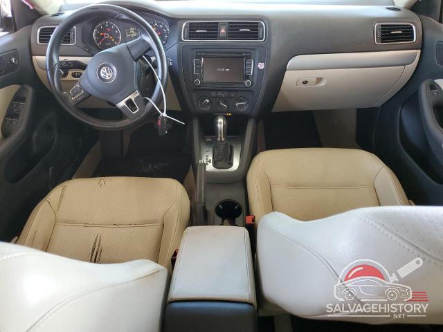 3VWD17AJ8EM374145 2014 VOLKSWAGEN JETTA photo no. 8