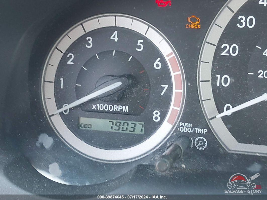 5TDZA23C44S211615 2004 TOYOTA SIENNA photo no. 7