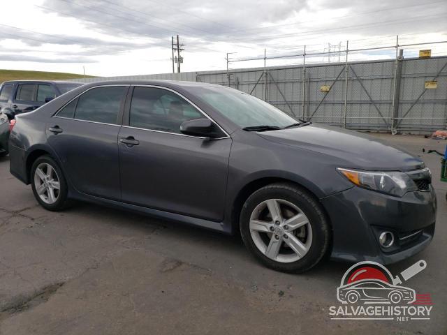 4T1BF1FK9EU467726 2014 TOYOTA CAMRY photo no. 4