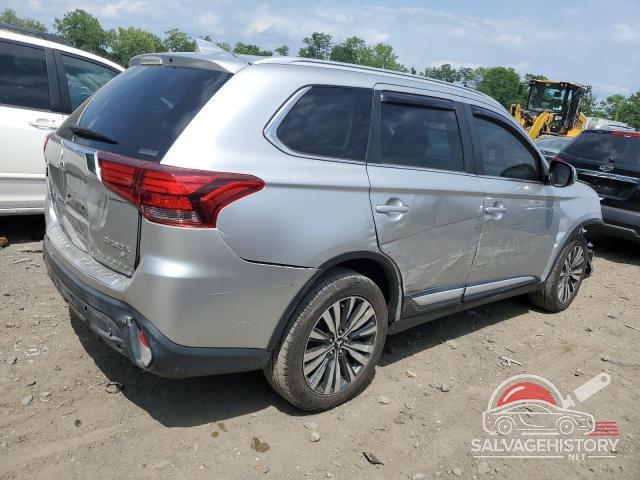 JA4AZ3A35KZ033511 2019 MITSUBISHI OUTLANDER photo no. 3