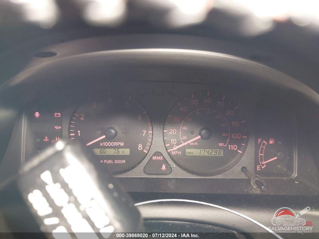 2T1BR12E82C542243 2002 TOYOTA COROLLA photo no. 7
