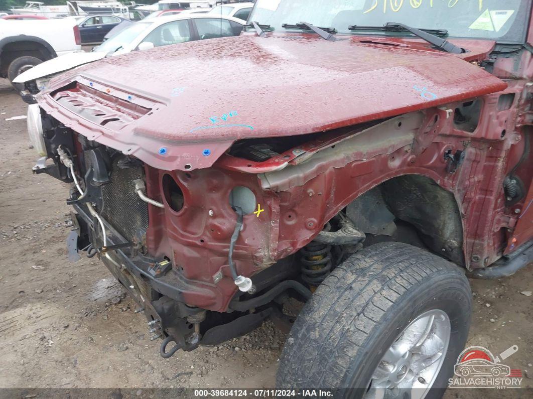 JTEBU4BF0BK111737 2011 TOYOTA FJ CRUISER photo no. 6