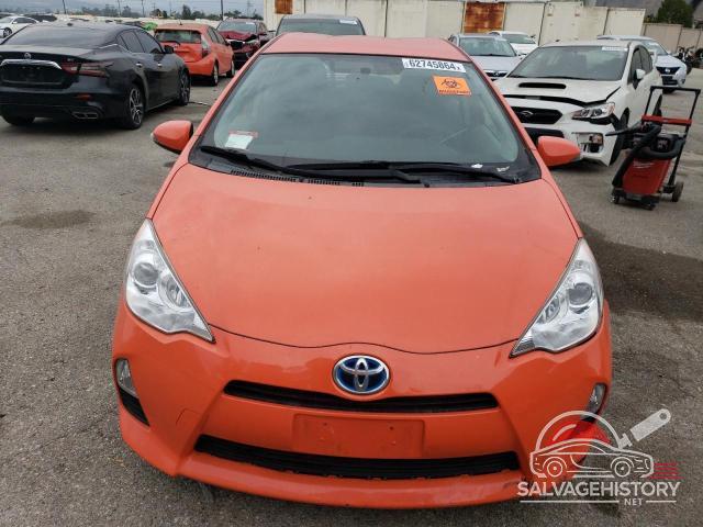 JTDKDTB38D1042003 2013 TOYOTA PRIUS photo no. 5