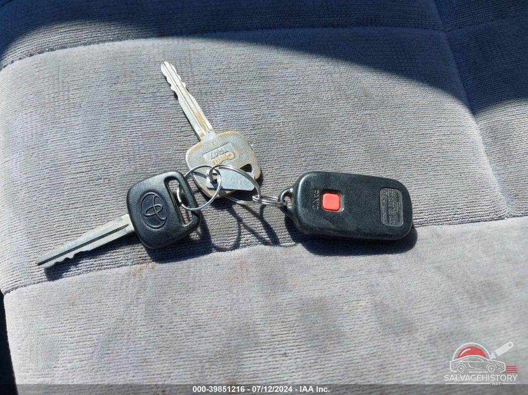 4T3ZF13CX1U321428 2001 TOYOTA SIENNA photo no. 11