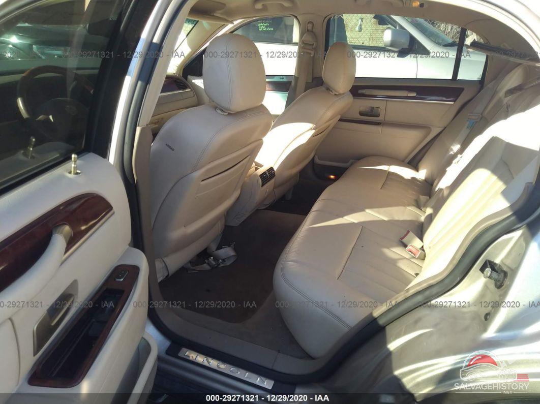 1LNHM82W13Y681455 2003 LINCOLN TOWN CAR photo no. 8