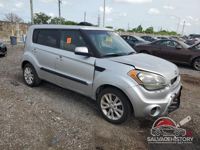 KNDJT2A69D7523668 2013 KIA SOUL photo no. 4