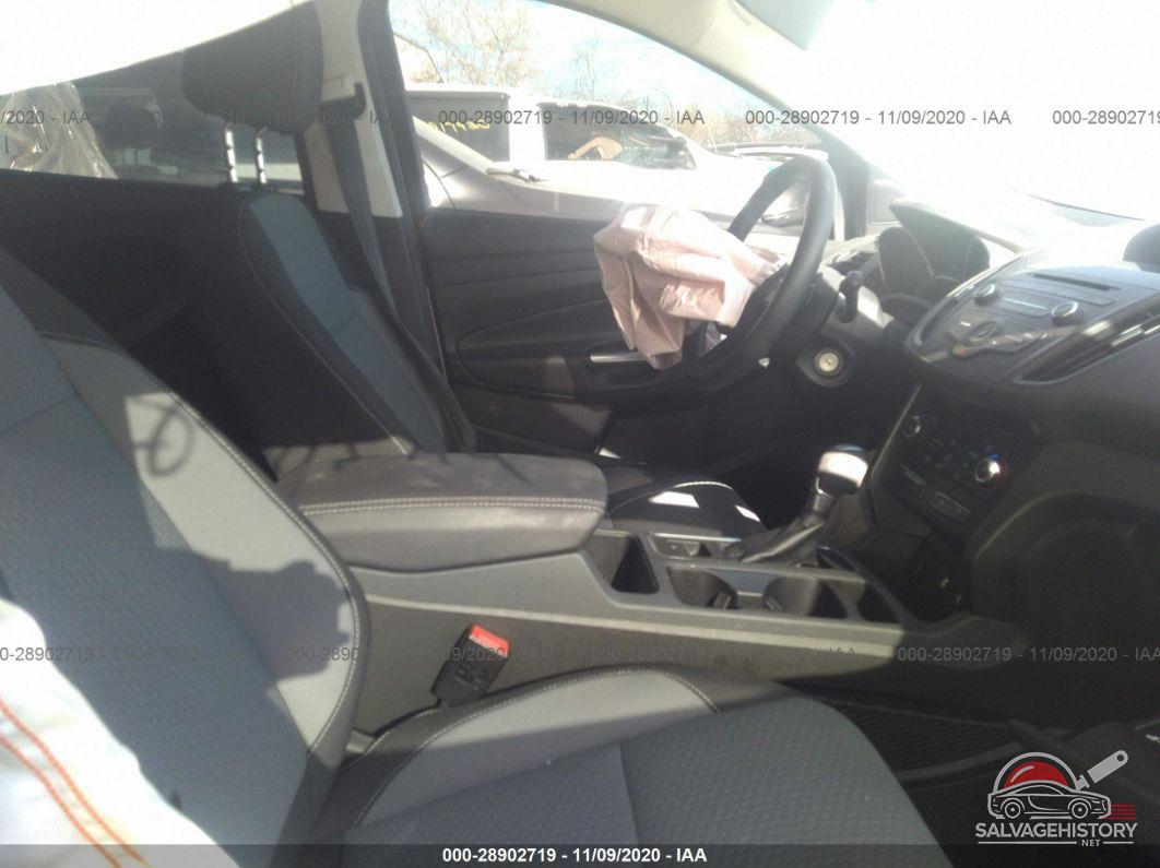 1FMCU9GD6HUC46081 2017 FORD ESCAPE photo no. 5