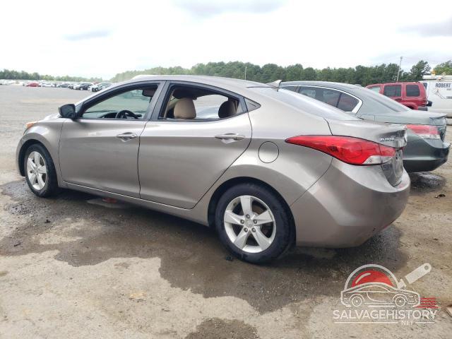 5NPDH4AE5DH218133 2013 HYUNDAI ELANTRA photo no. 2