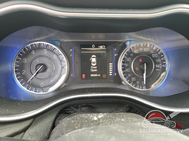 1C3CCCAB5FN743002 2015 CHRYSLER 200 photo no. 9