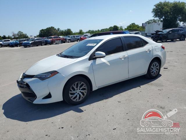 5YFBURHE8HP639276 2017 TOYOTA COROLLA photo no. 11