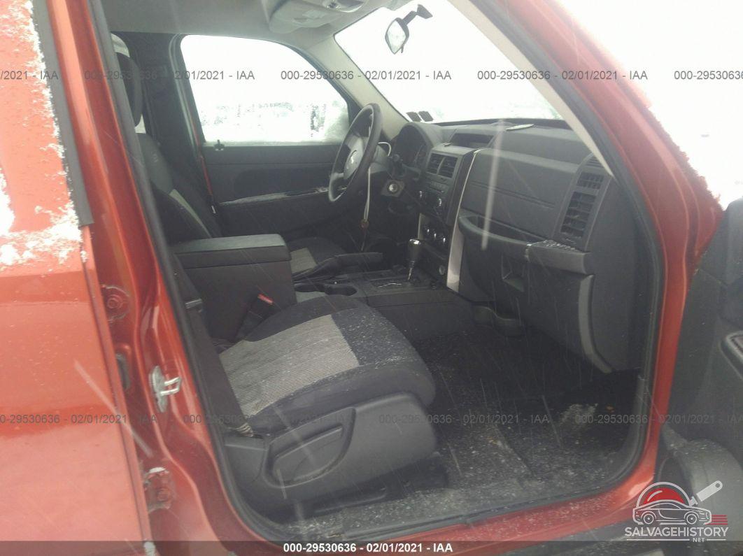 1J8GN28K39W524084 2009 JEEP LIBERTY photo no. 5