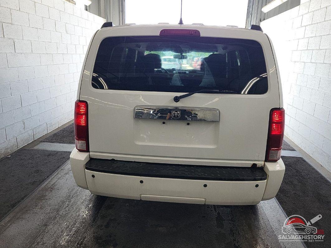 1D4PU5GK5BW574023 2011 DODGE NITRO photo no. 5