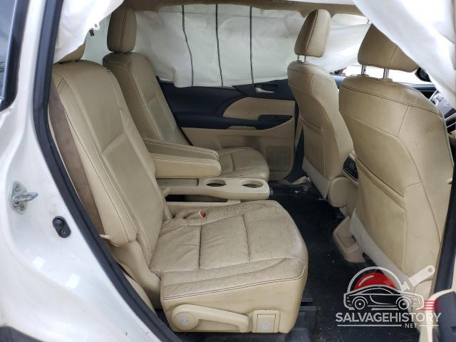 5TDJKRFH6GS300813 2016 TOYOTA HIGHLANDER photo no. 11
