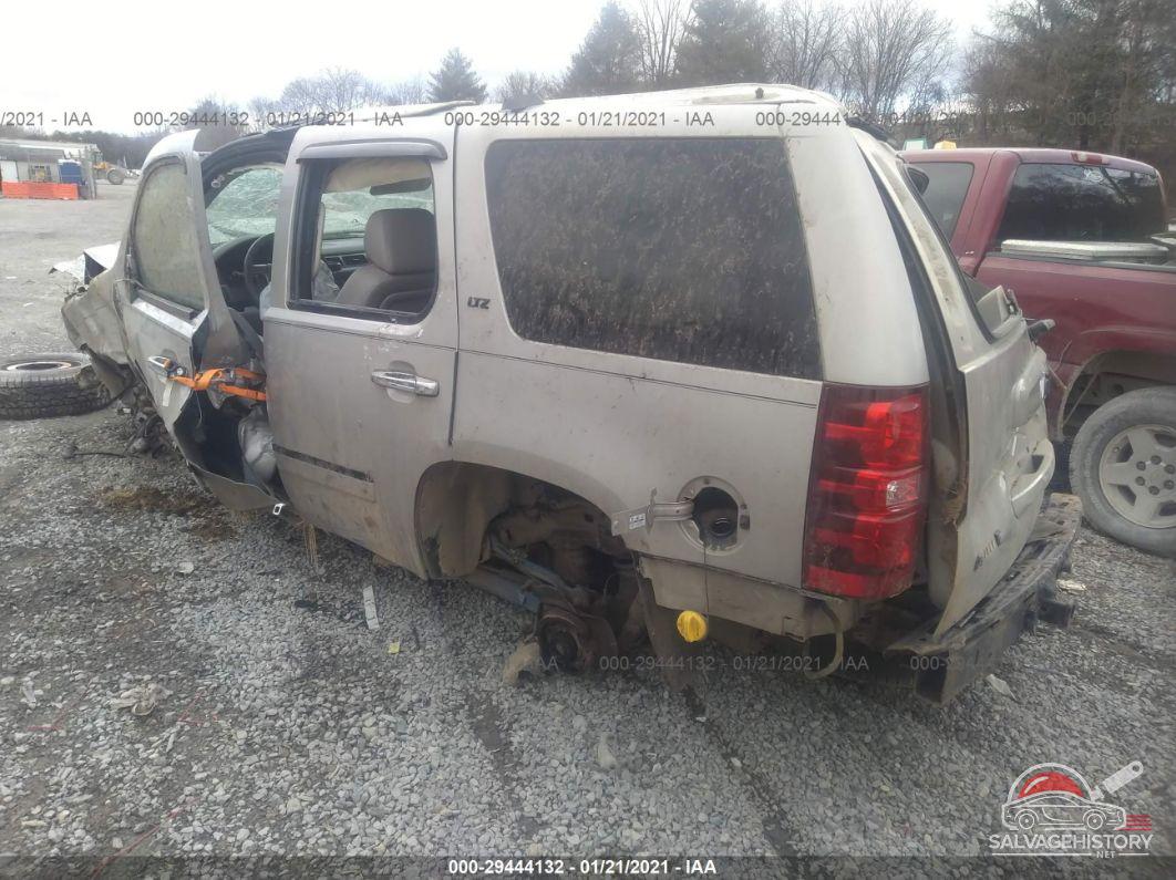 1GNFK33049R215513 2009 CHEVROLET TAHOE photo no. 3