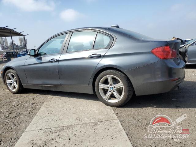 WBA3B1C54EPV79445 2014 BMW 3 SERIES photo no. 2
