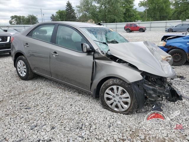 KNAFU4A25D5646386 2013 KIA FORTE photo no. 4