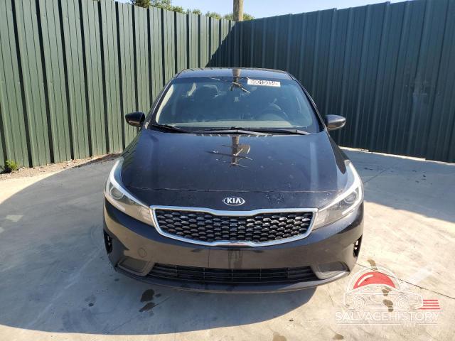 3KPFK4A70JE262715 2018 KIA FORTE photo no. 5