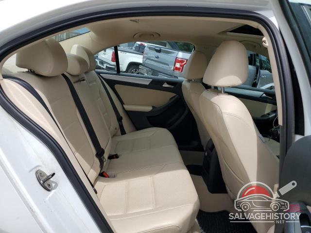 3VWD17AJ9EM407332 2014 VOLKSWAGEN JETTA photo no. 10