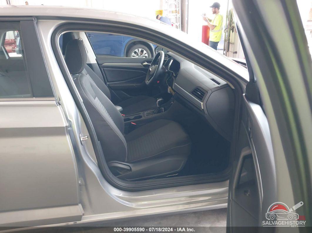 3VW5M7BU3RM012900 2024 VOLKSWAGEN JETTA photo no. 5