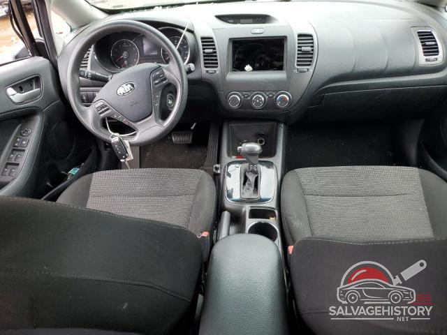 3KPFK4A75JE247708 2018 KIA FORTE photo no. 8