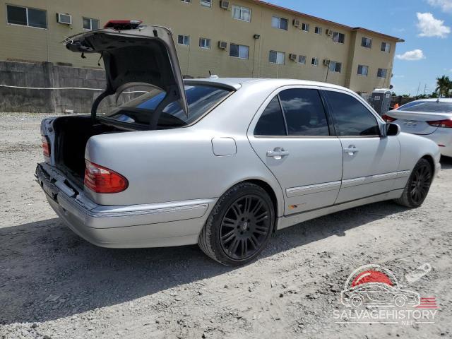 WDBJF65J91B220183 2001 MERCEDES-BENZ E-CLASS photo no. 3