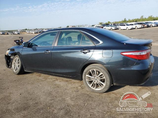 4T1BF1FK0FU074781 2015 TOYOTA CAMRY photo no. 2