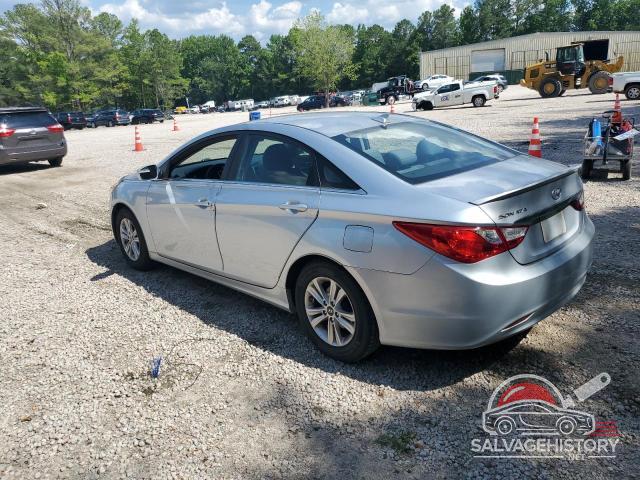 5NPEB4AC2DH597208 2013 HYUNDAI SONATA photo no. 2