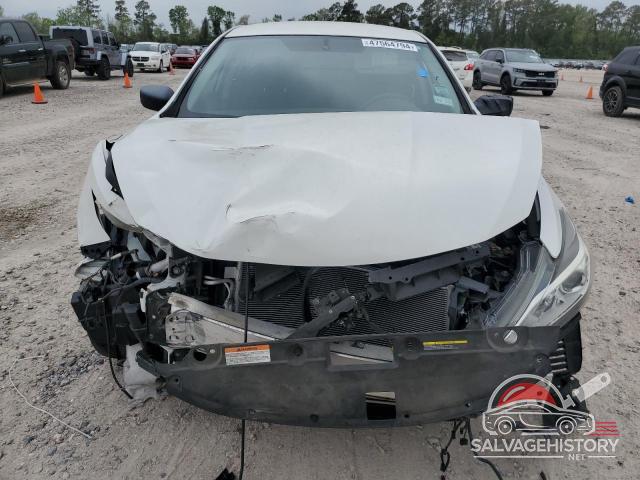 1N4AL3AP9HN352104 2017 NISSAN ALTIMA photo no. 5