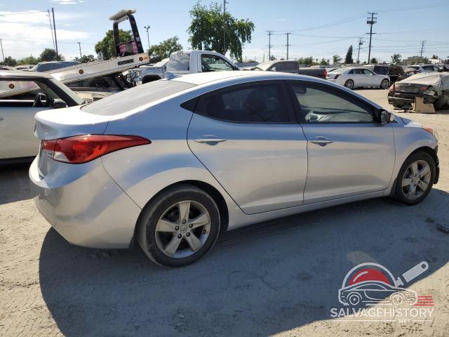KMHDH4AEXCU469102 2012 HYUNDAI ELANTRA photo no. 3