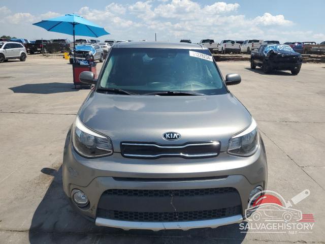 KNDJP3A58H7463759 2017 KIA SOUL photo no. 5