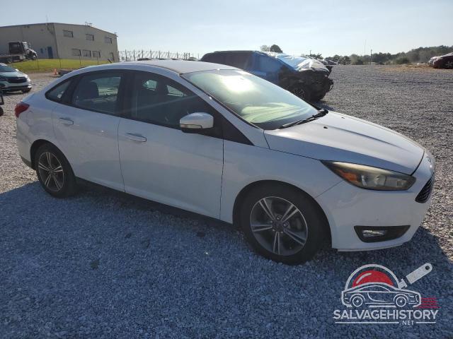 1FADP3FE6GL249158 2016 FORD FOCUS photo no. 4