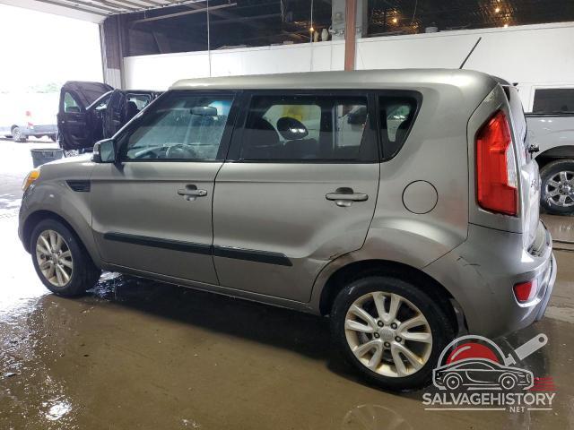 KNDJT2A64C7414677 2012 KIA SOUL photo no. 2