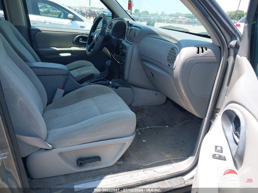 1GNDT13S652168319 2005 CHEVROLET TRAILBLAZER photo no. 5