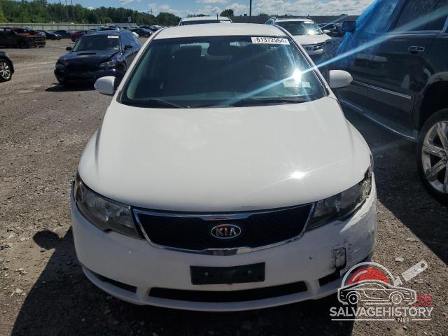 KNAFU4A22A5880416 2010 KIA FORTE photo no. 5