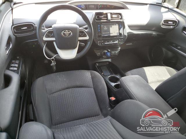 JTDKARFU4J3068015 2018 TOYOTA PRIUS photo no. 8